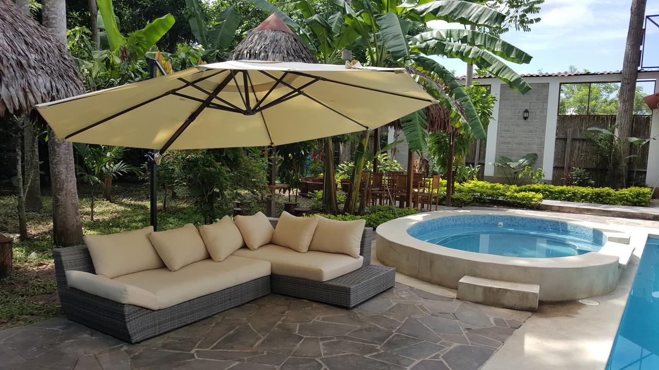 La Floresta Tarapoto Hostal Екстериор снимка