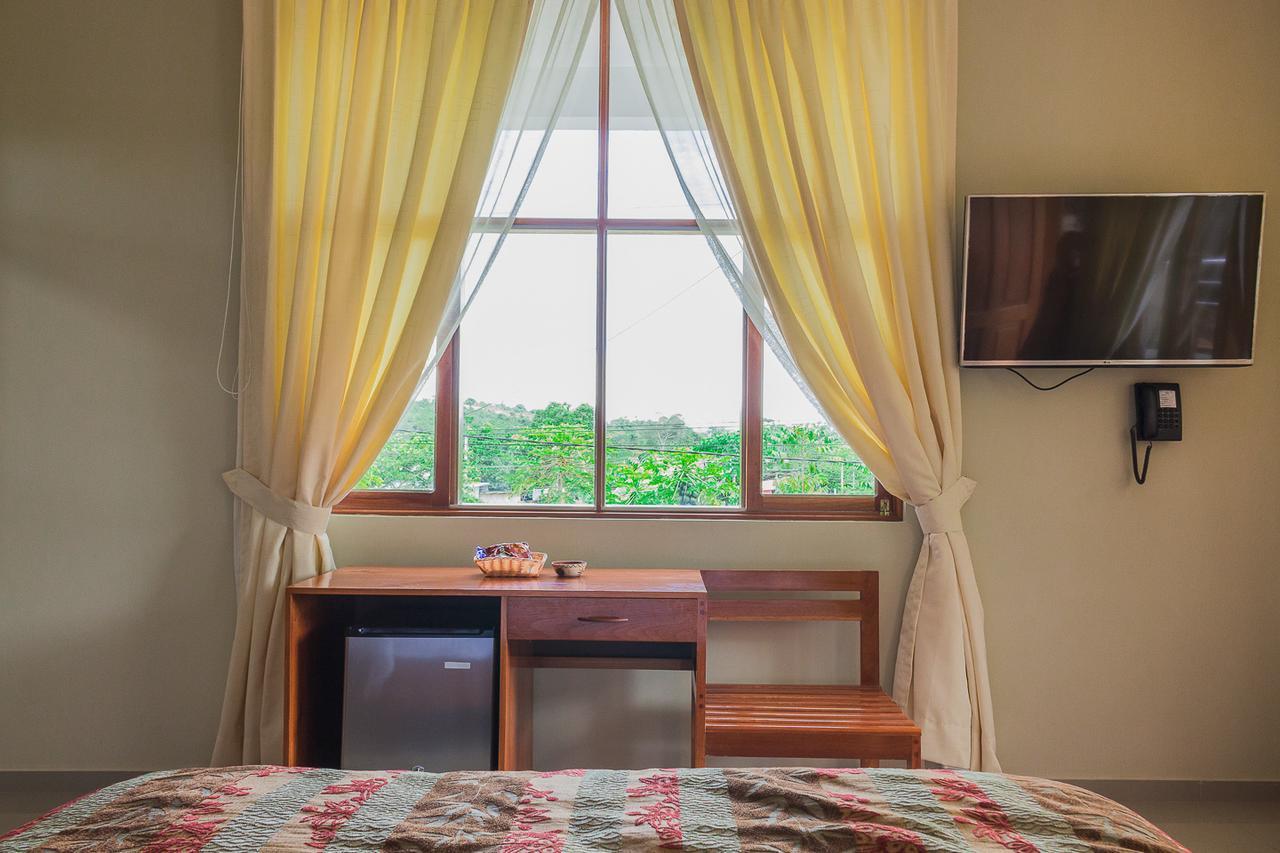 La Floresta Tarapoto Hostal Екстериор снимка