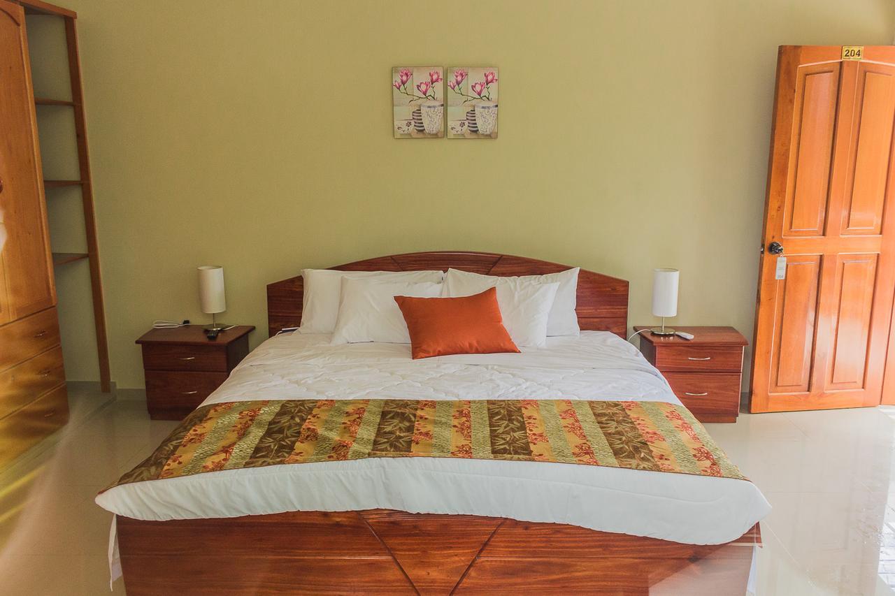La Floresta Tarapoto Hostal Екстериор снимка