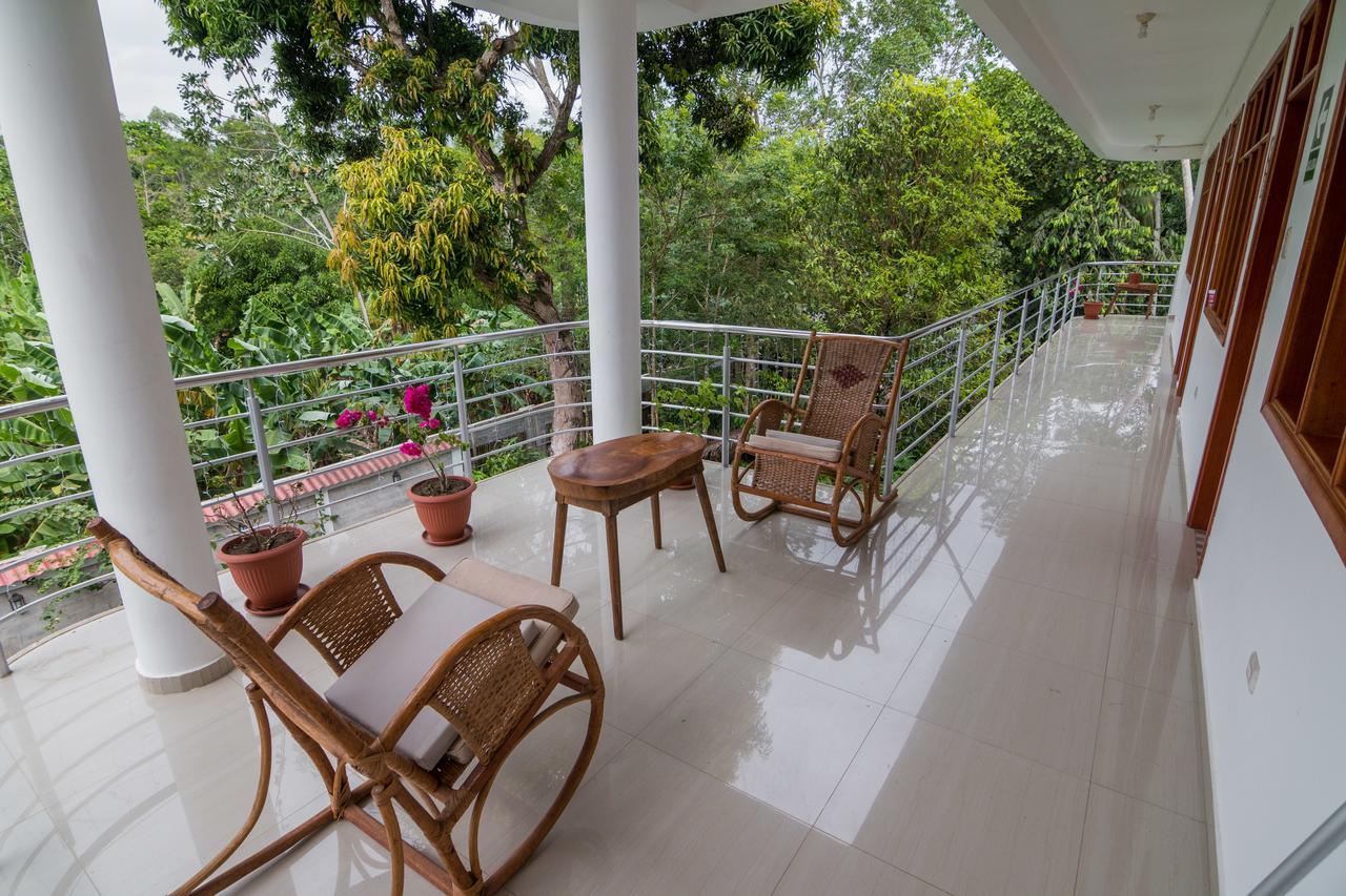 La Floresta Tarapoto Hostal Екстериор снимка